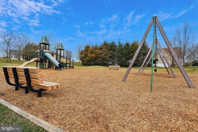 Building Photo - 42023 Spring Air Dr