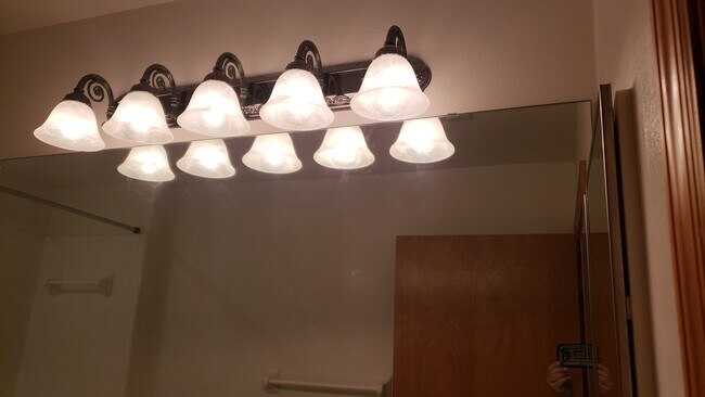 Building Photo - 2206 Deata Ct