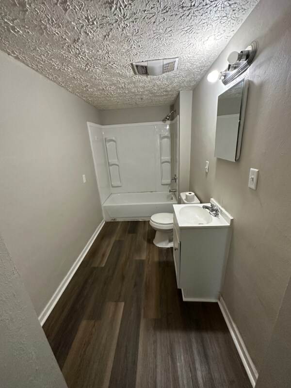 Building Photo - 685 Randolph St