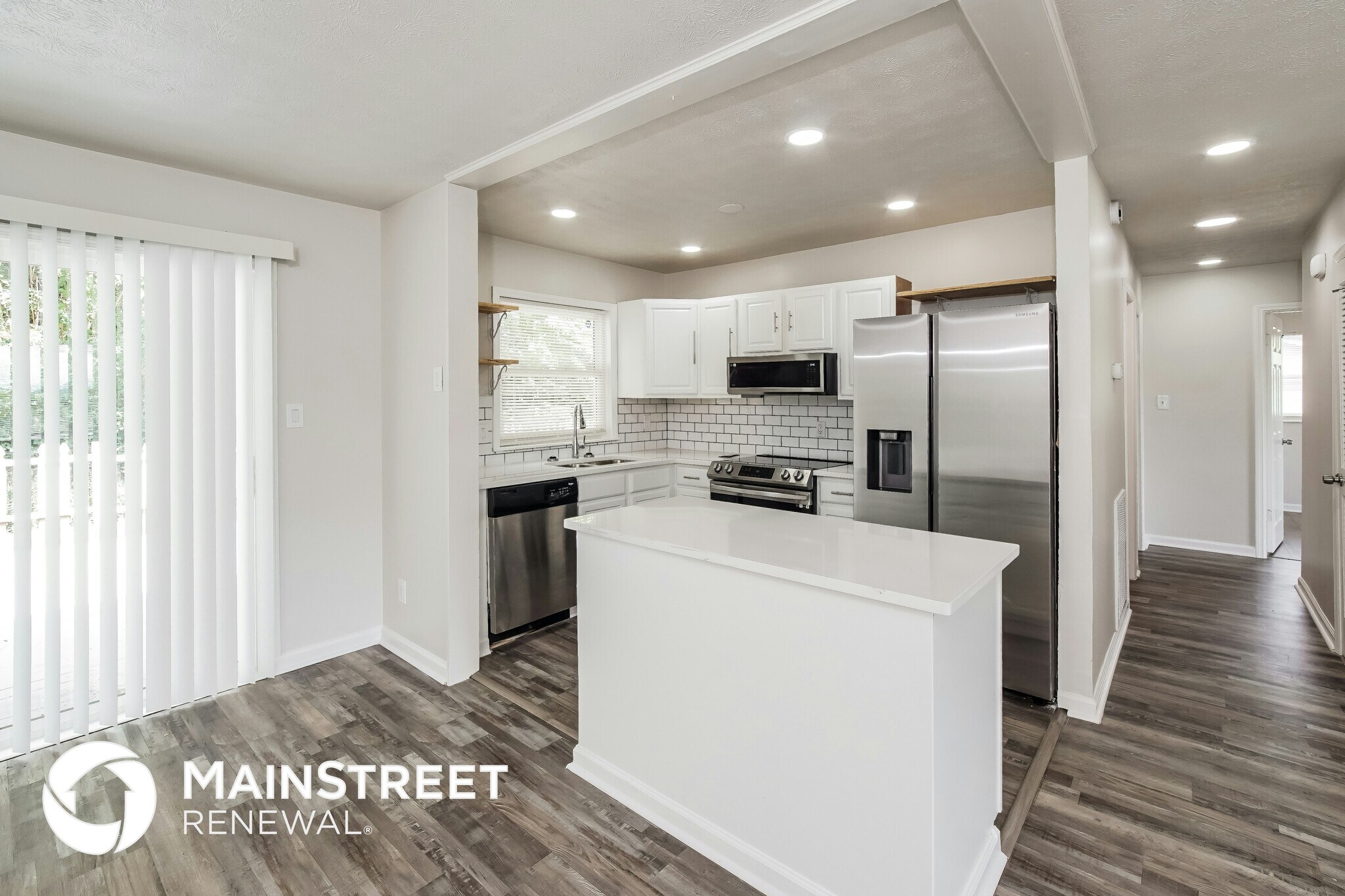 Building Photo - 6005 Villa Rd