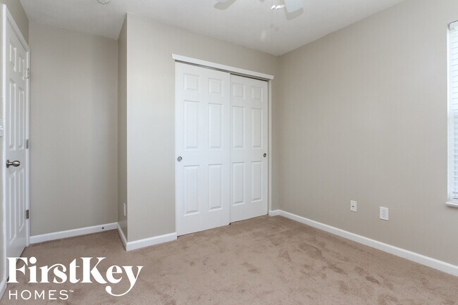 Building Photo - 11438 Lucky Dan Dr