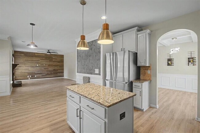 Building Photo - 8757 Danley Dr
