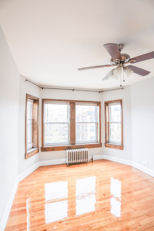 Building Photo - 6956 N Ashland Ave
