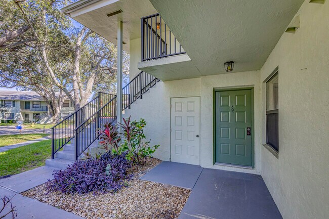 Building Photo - 601 Sabal Ridge Cir