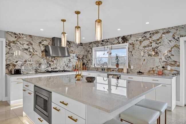 Building Photo - 66 Murray Dr