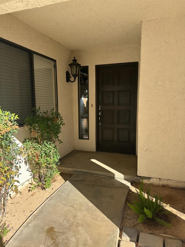 Building Photo - 3644 W Beechwood Ave