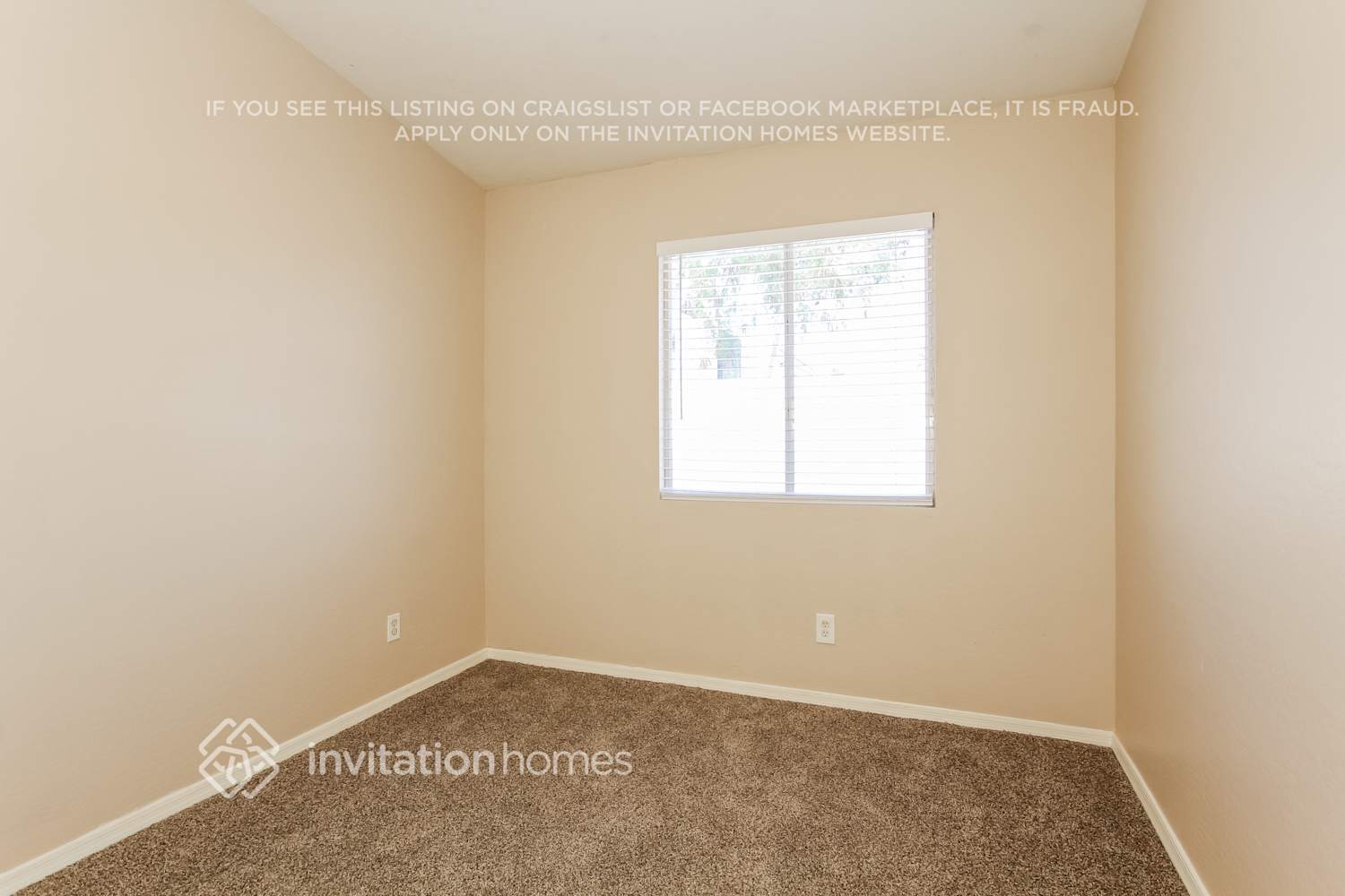 Building Photo - 5703 N 67th Dr