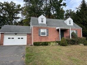 Building Photo - 513 Lafayette Ave