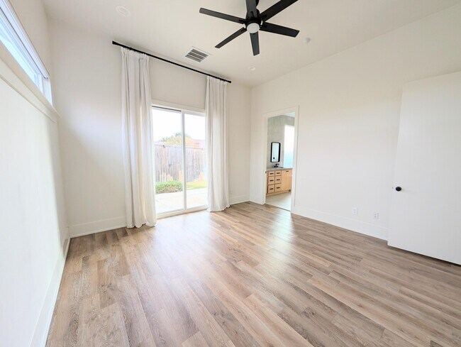 Building Photo - 18 Wilshire Blvd