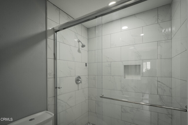 Building Photo - 851 Ivywood Dr