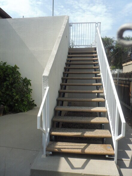 Building Photo - 2613 Andover Ave