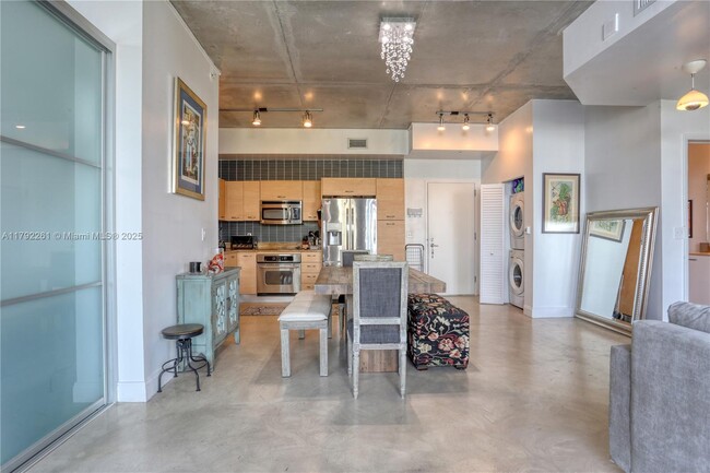 Building Photo - 2275 Biscayne Blvd Blvd