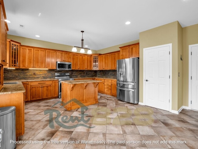 Building Photo - 243 Wildbriar Rd