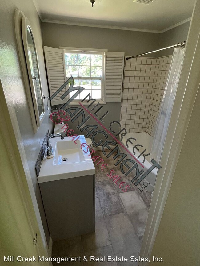 Building Photo - 3 br, 2 bath House - 1709 W. Laurel Ave