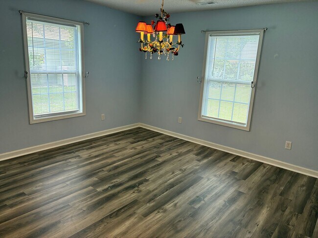 Building Photo - 3 Bedroom 2 Bath Home in Carolina Shores