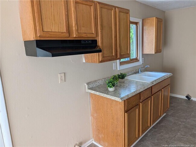 Building Photo - 203 Wall St