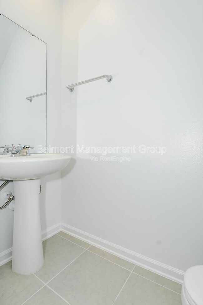 Building Photo - 1212 Belle Isle Ln