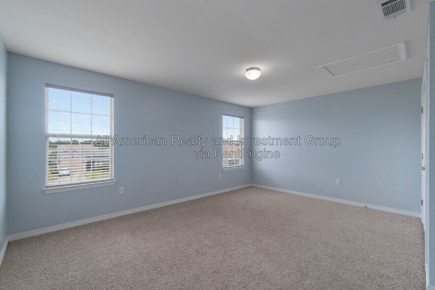 Building Photo - 406 Peoria Blvd
