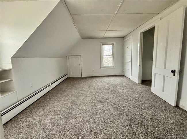 Building Photo - 63 Oakwood Ave