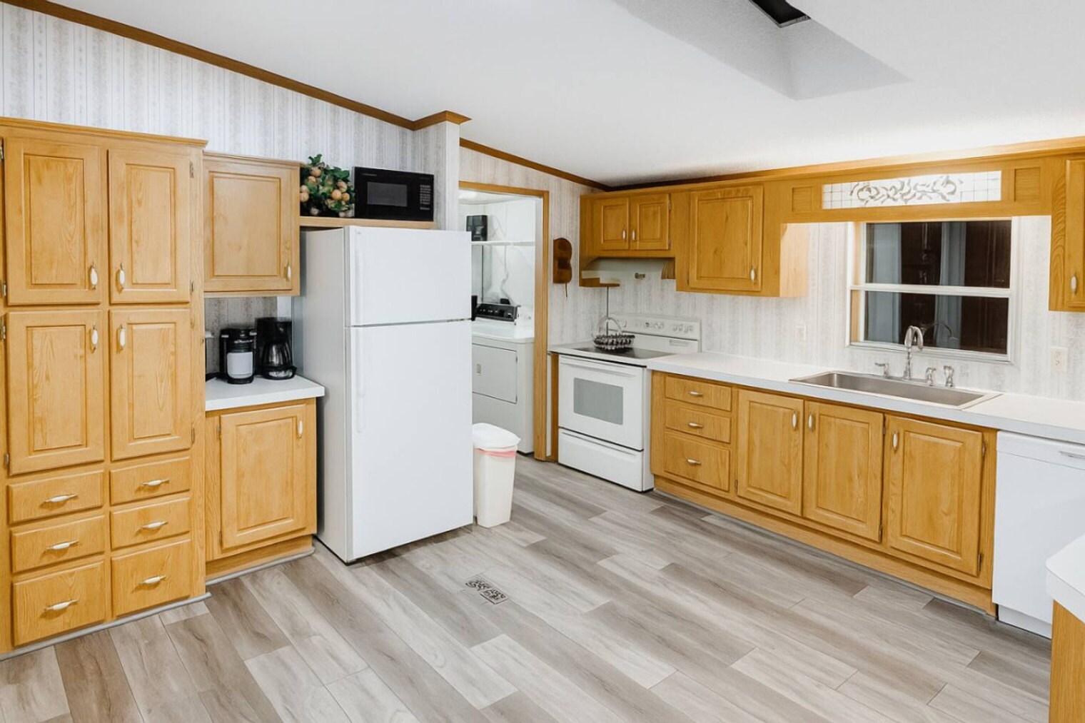 Building Photo - 44 Heinle Rd