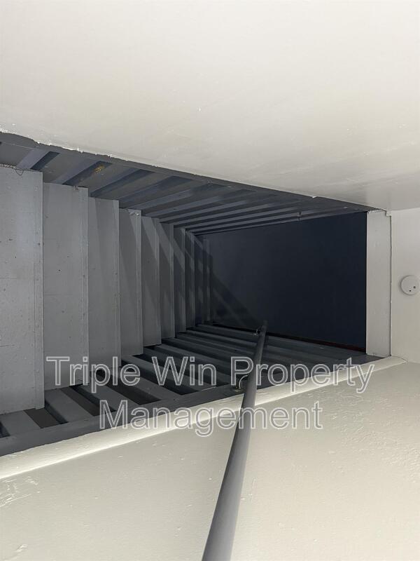 Building Photo - 1113 Highmont Dr