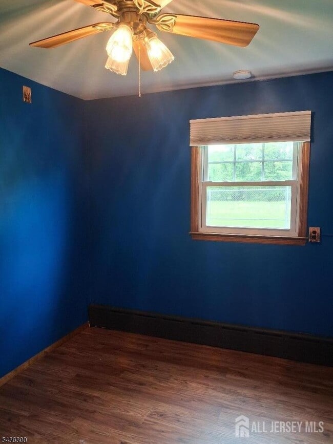 Building Photo - 285 Cedar Grove Ln