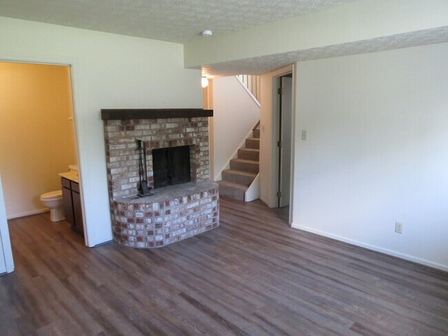 Building Photo - new rental in reynoldsburg schools