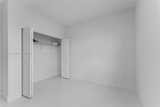 Building Photo - 32206 SW 196th Ave