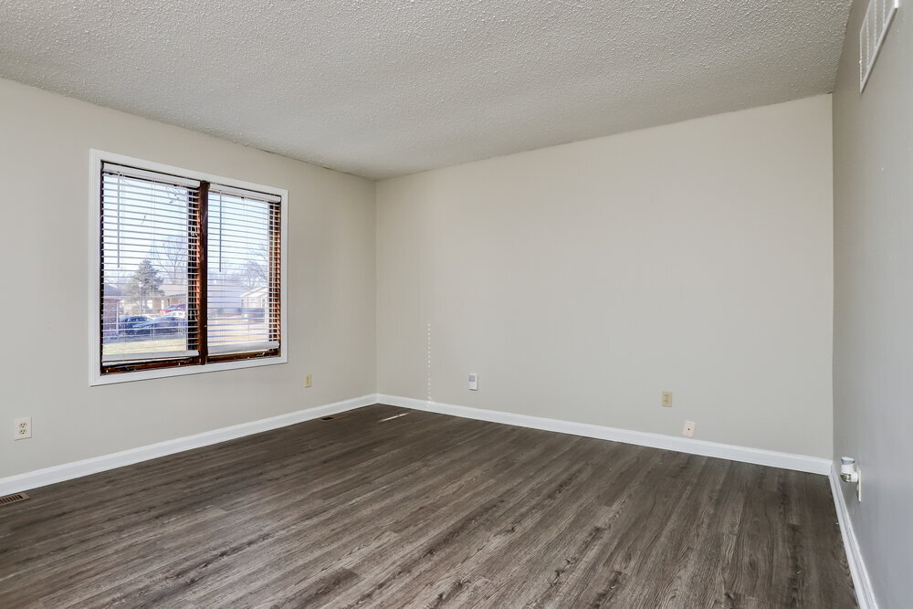 Building Photo - 1253 Advance Dr