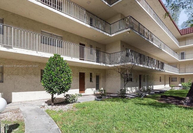 Building Photo - 3360 Spanish Moss Terrace