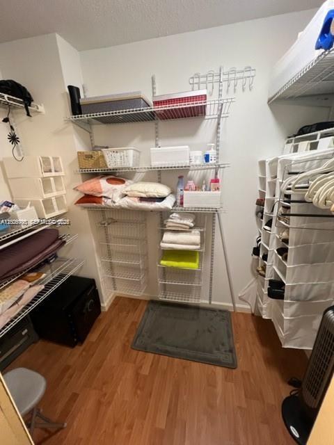 Building Photo - 16570 NE 26th Ave