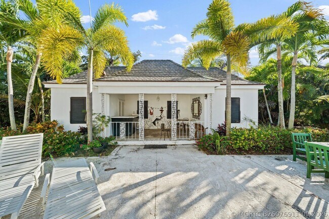 Building Photo - 130 Yacht Club Dr