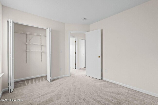 Building Photo - 953 Wyndfall Dr SW
