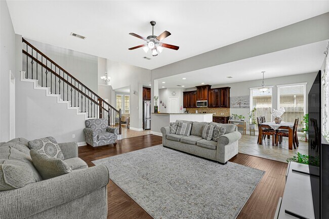 Building Photo - 29030 Davenport Dr