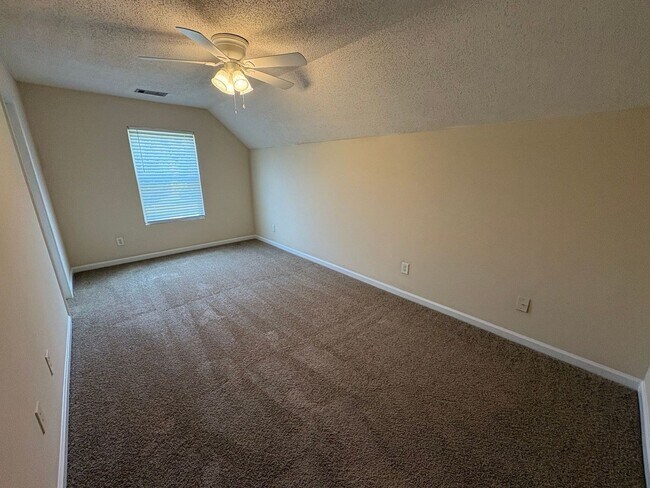 Building Photo - 361 Bridgewater Cir