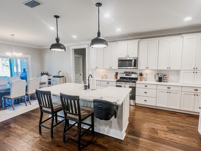 Building Photo - Deer Moss Creek home for RENT!!!