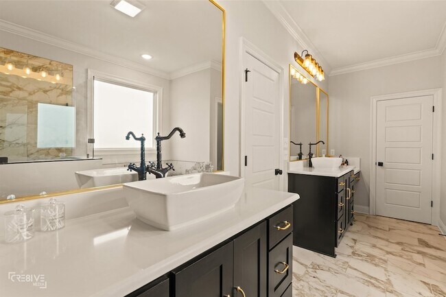 Building Photo - 440 LEGACY Pl