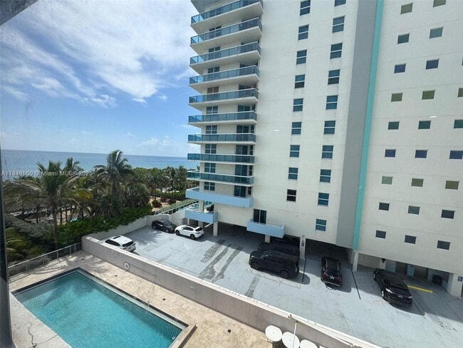 Building Photo - 9225 Collins Ave