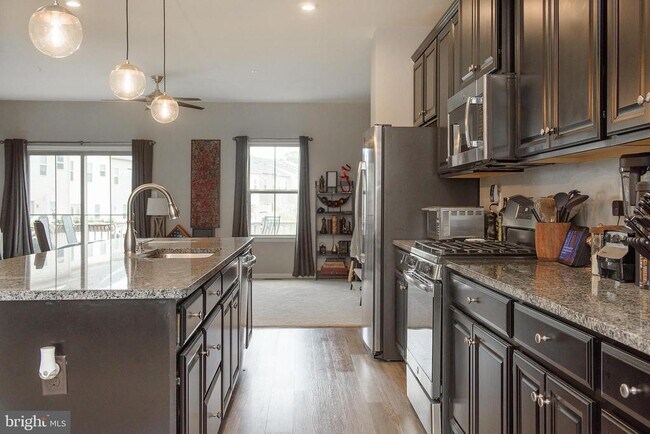 Building Photo - 8268 Kippis Rd