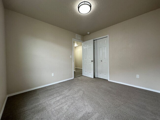 Building Photo - 3bed, 2bath, 1,125sq.ft. home in Virginia Park - North Caldwell near D&B