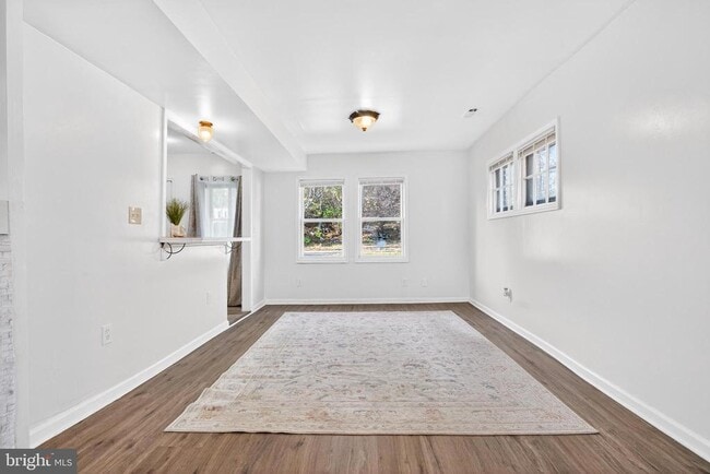 Building Photo - 1118 Sterling Ave