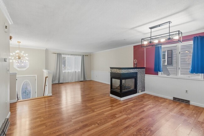 Building Photo - 290 Tremont St