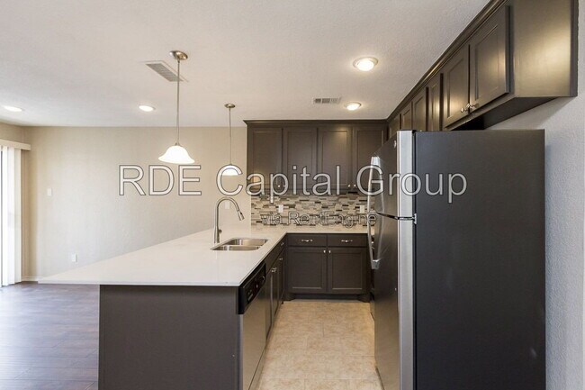 Building Photo - 1317 Annex Ave