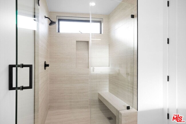 Building Photo - 1651 Selby Ave