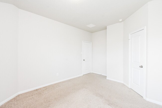 Building Photo - 24914 Alberti Sonata Dr