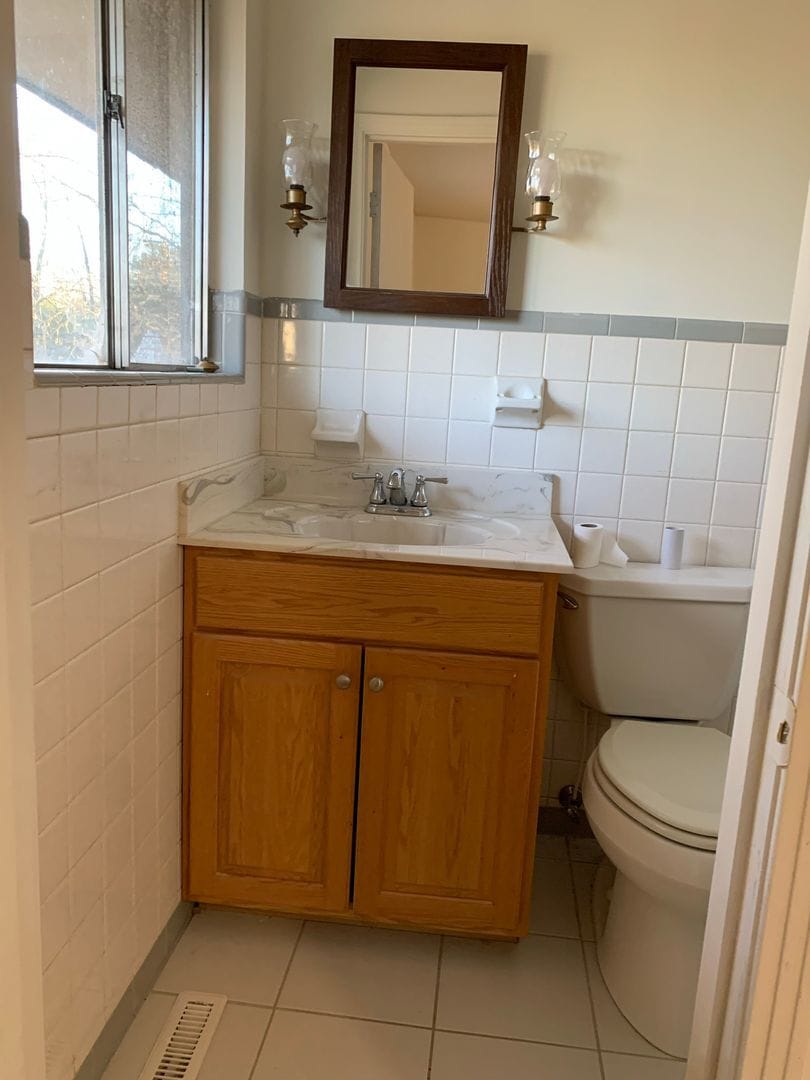 Building Photo - 3618 Sunrise Terrace