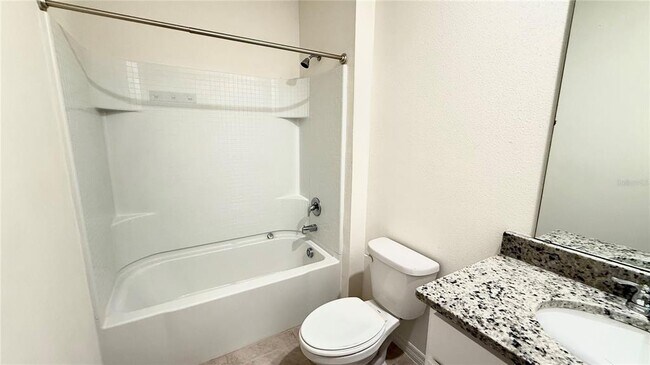 Building Photo - 1003 Cascade Dr