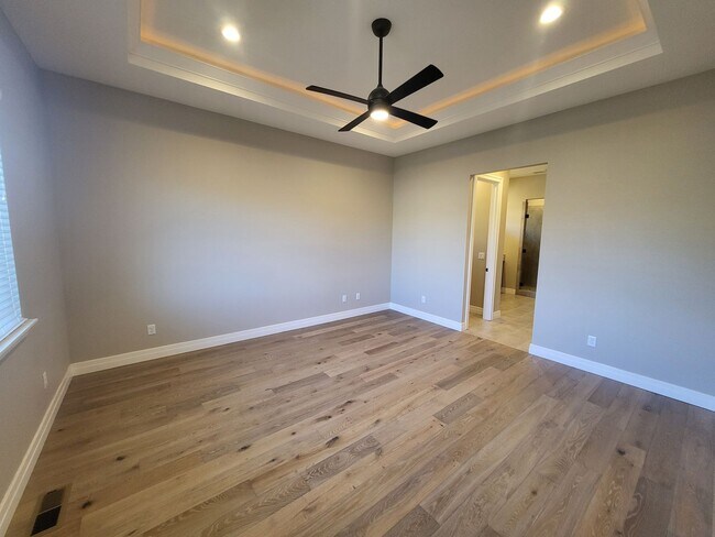 Building Photo - 2932 Cambria Lp