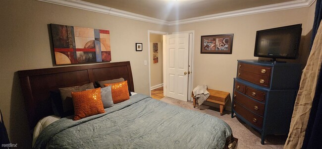 Primary Photo - 1 br, 1 bath Duplex - 1816 Nova Ave ROOM F...