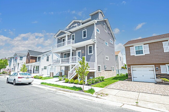 Building Photo - 111 N Belmont Ave